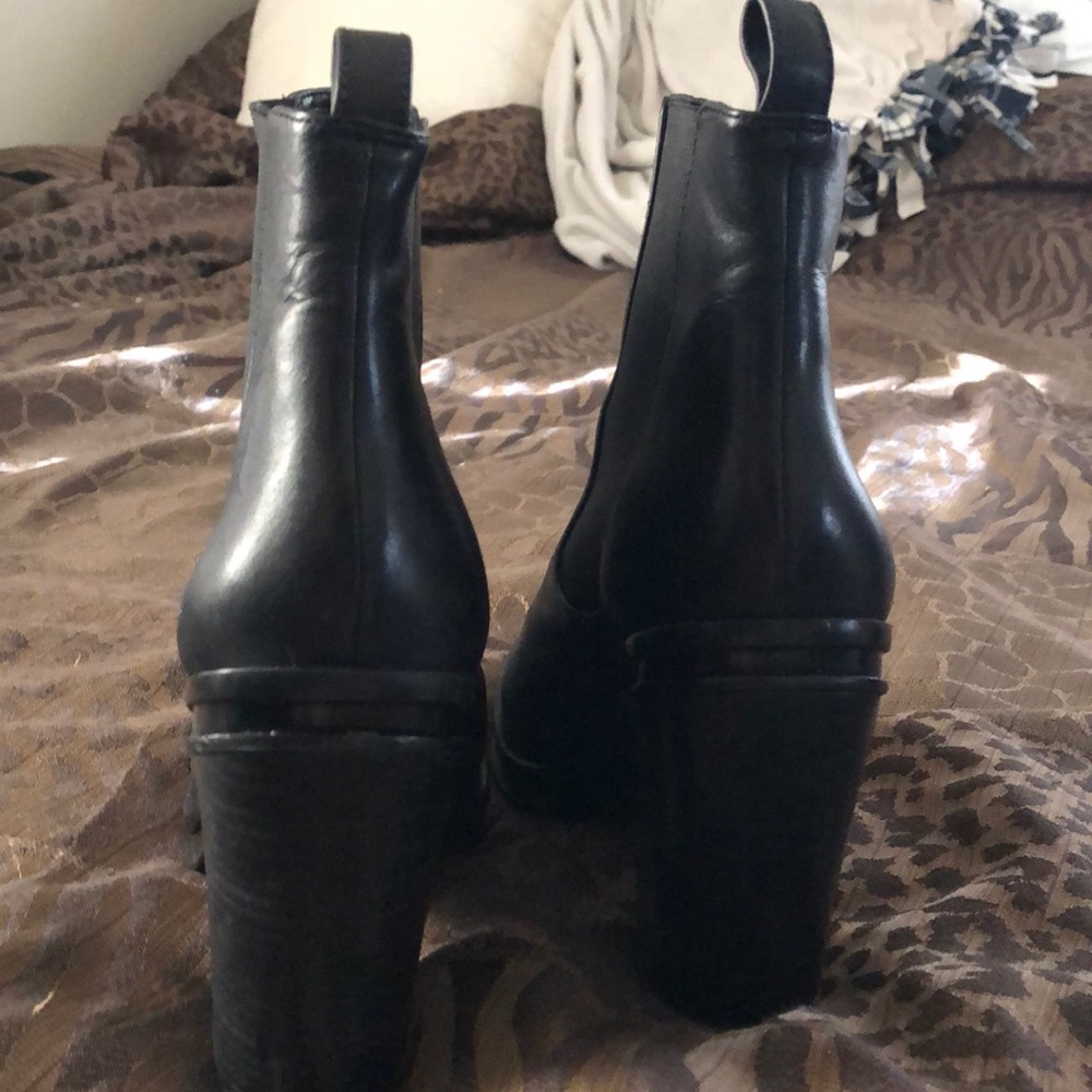 ALDO Booties - Picture 4 of 6